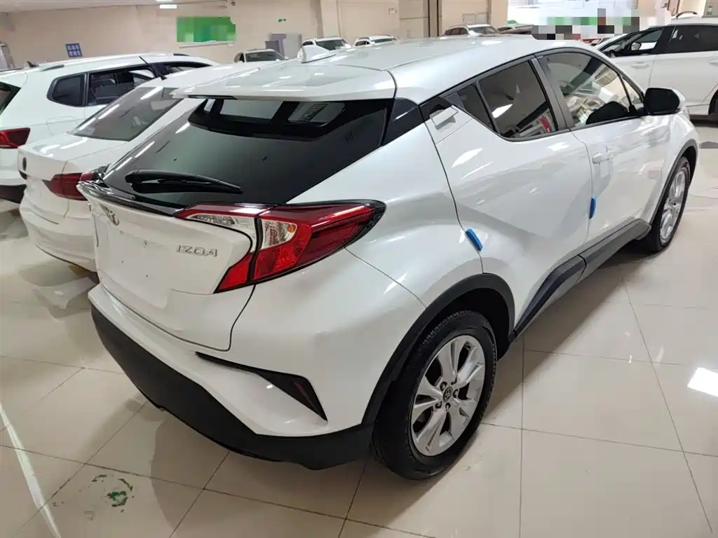 Toyota IZOA 2021 2.0L Yixiang Edition фото 7