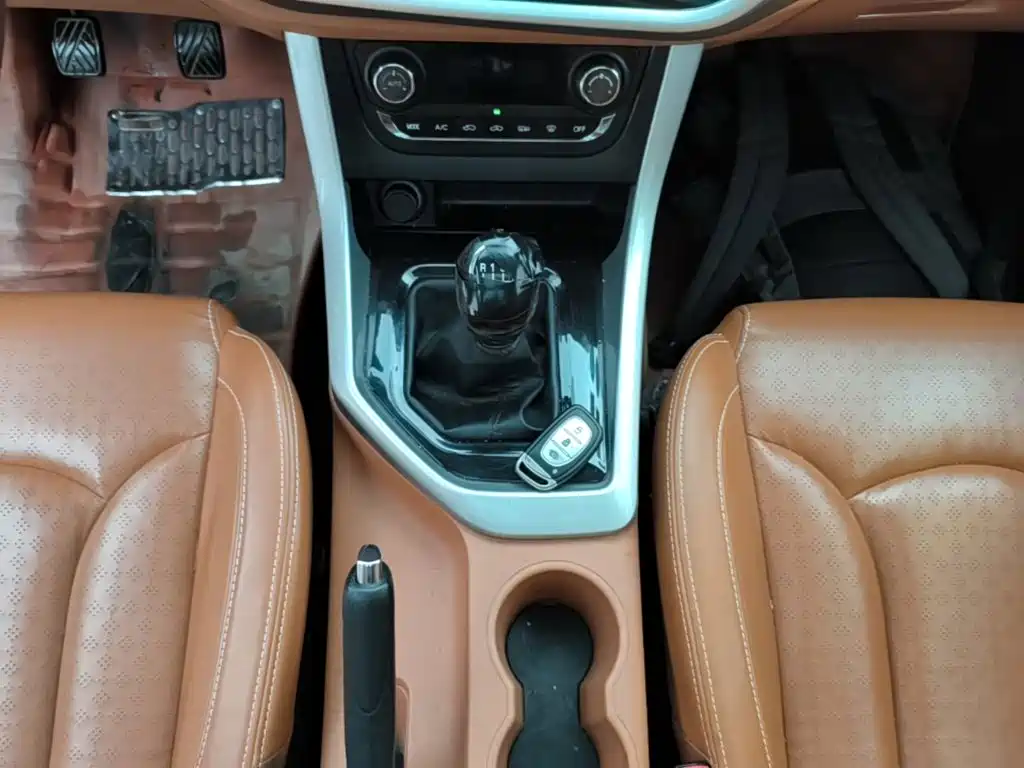 BAIC Huansu S7 2018 2018 1.5T Manual Premium