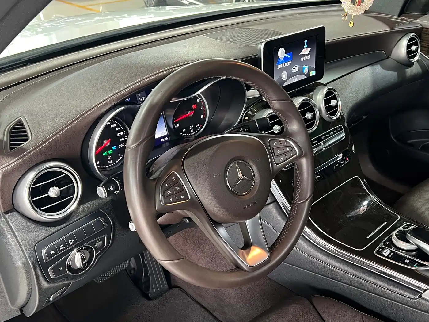 Mercedes-Benz GLC 2017 GLC 260 4MATIC Luxury фото 14