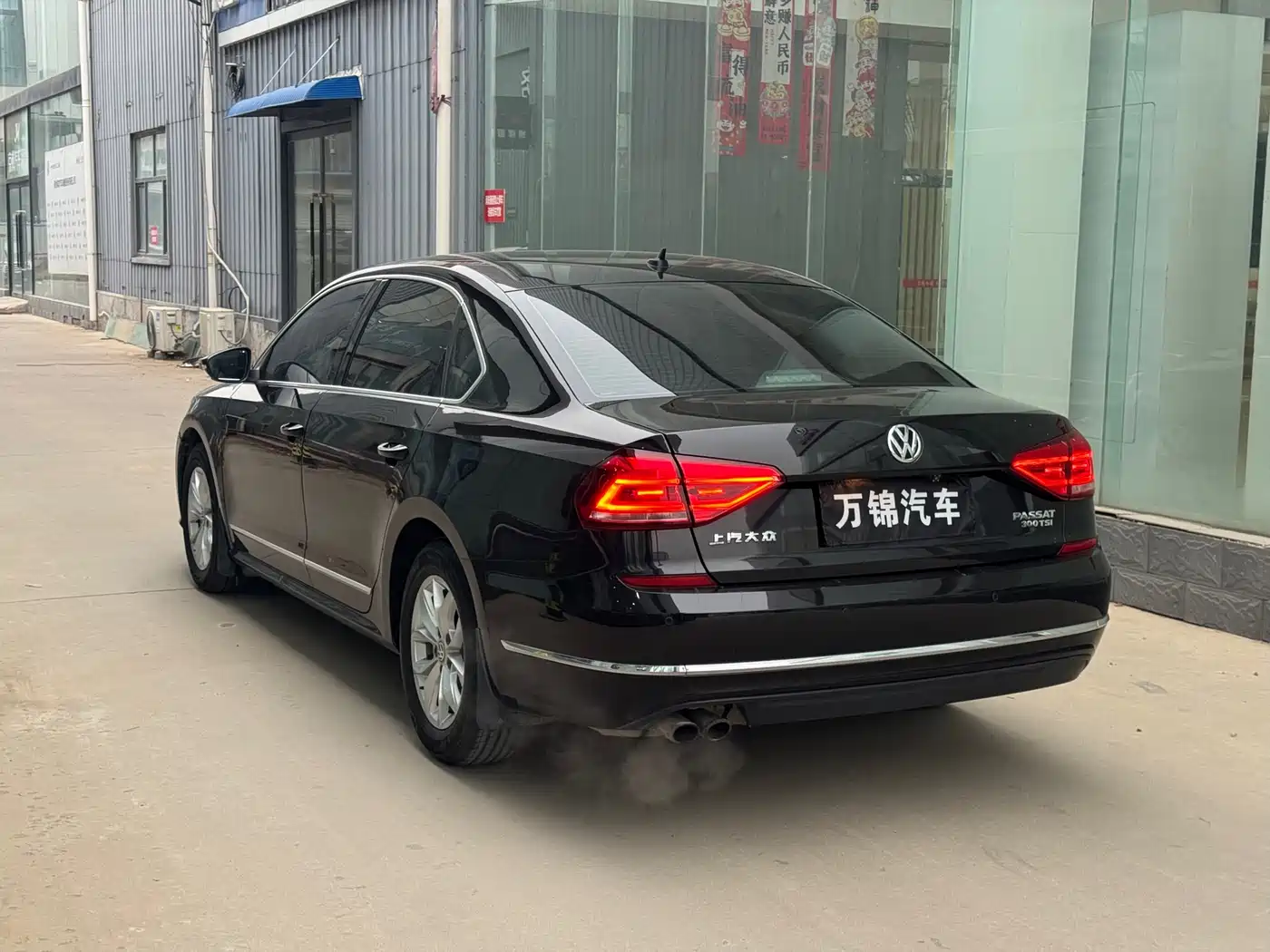 Volkswagen Passat 2017 330TSI DSG Prestige фото 6