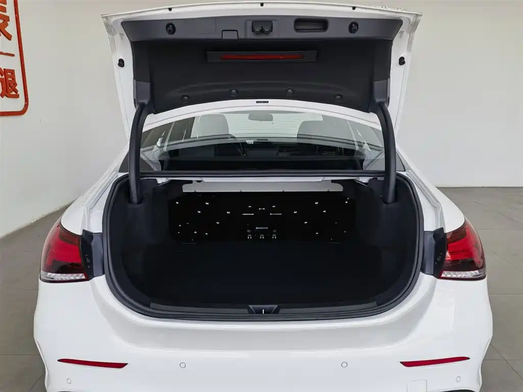 Mercedes-Benz A-Class 2022 Facelift III A 200 L Sport Sedan Fashion фото 16