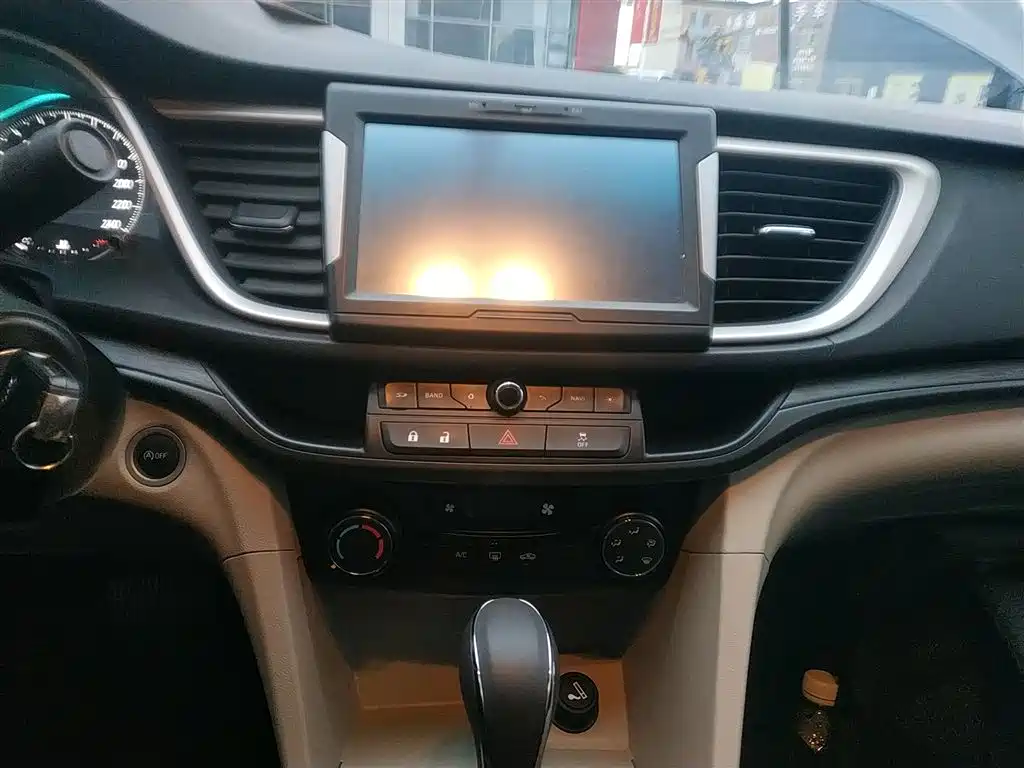 Buick Excelle 2015 15N Automatic Progressive фото 13