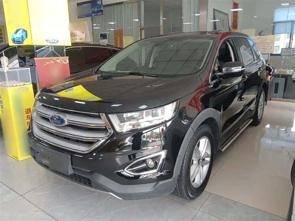 Фото 2 - Ford Edge
