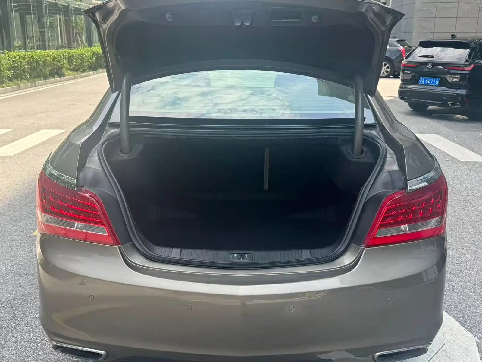 Фото 10 - Buick LaCrosse