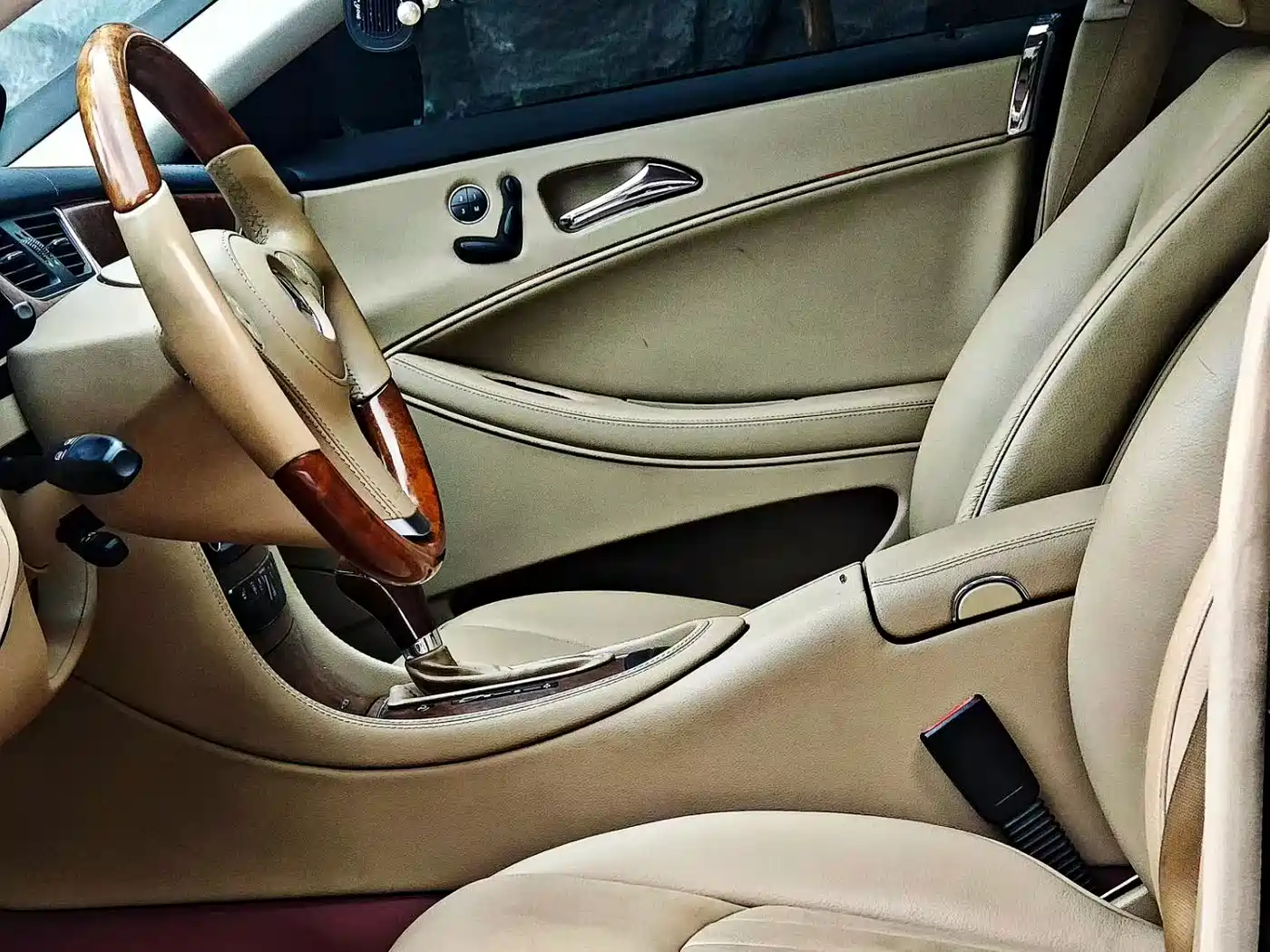 Mercedes-Benz CLS 2010 2009 CLS 300