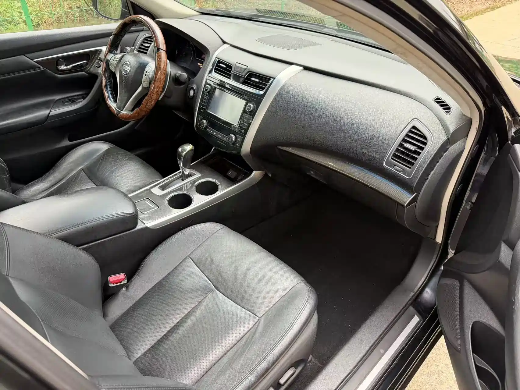 Photo 15 - Nissan Teana