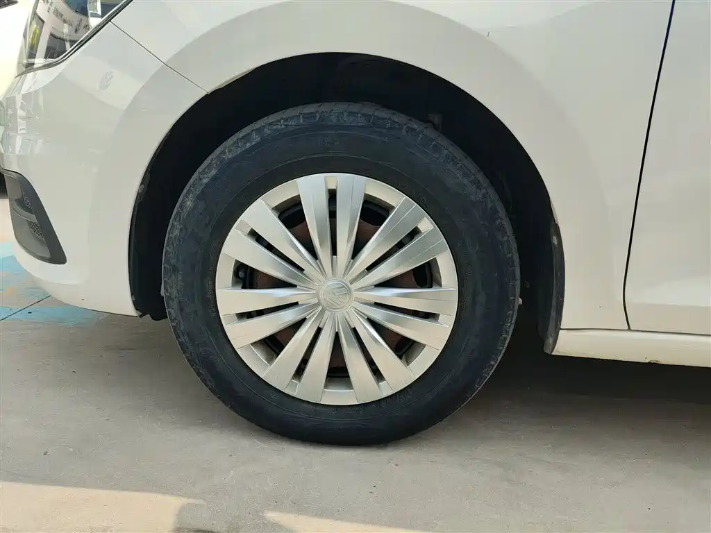 Volkswagen Santana 2018 1.5L Manual Trend Edition фото 23