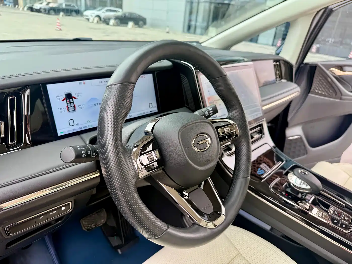 GAC Trumpchi Trumpchi E9 2023 E9 Grandmaster фото 24