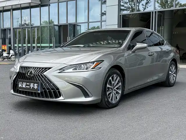 Lexus ES 200, Совершенство
