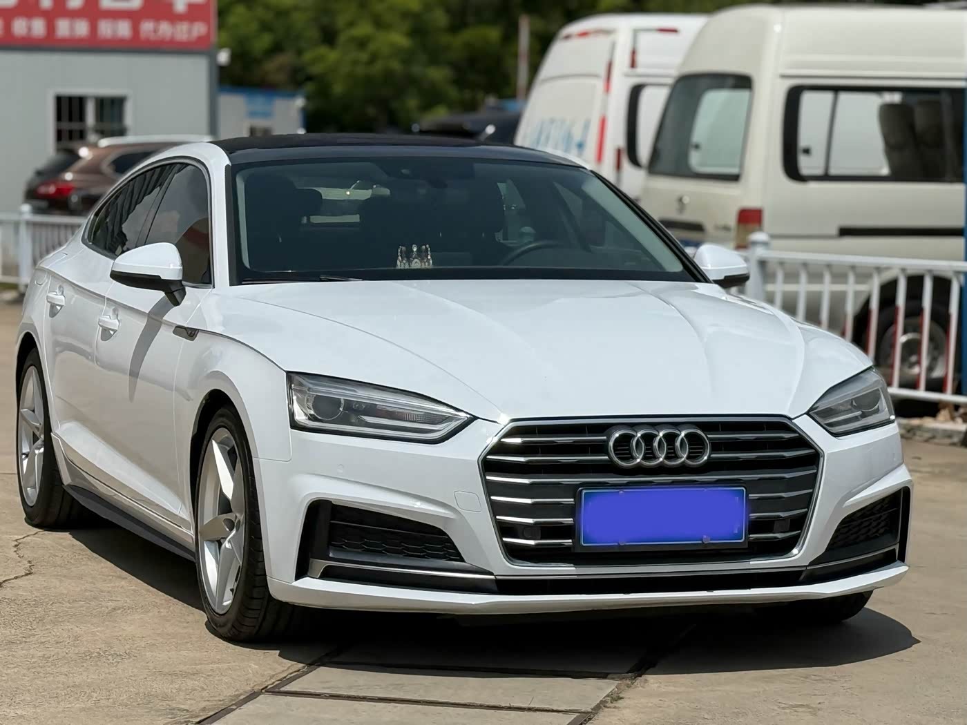 Audi A5 (Import)