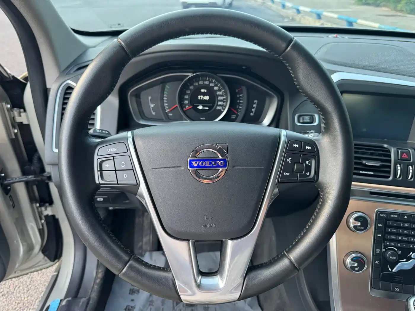 Фото 14 - Volvo XC60