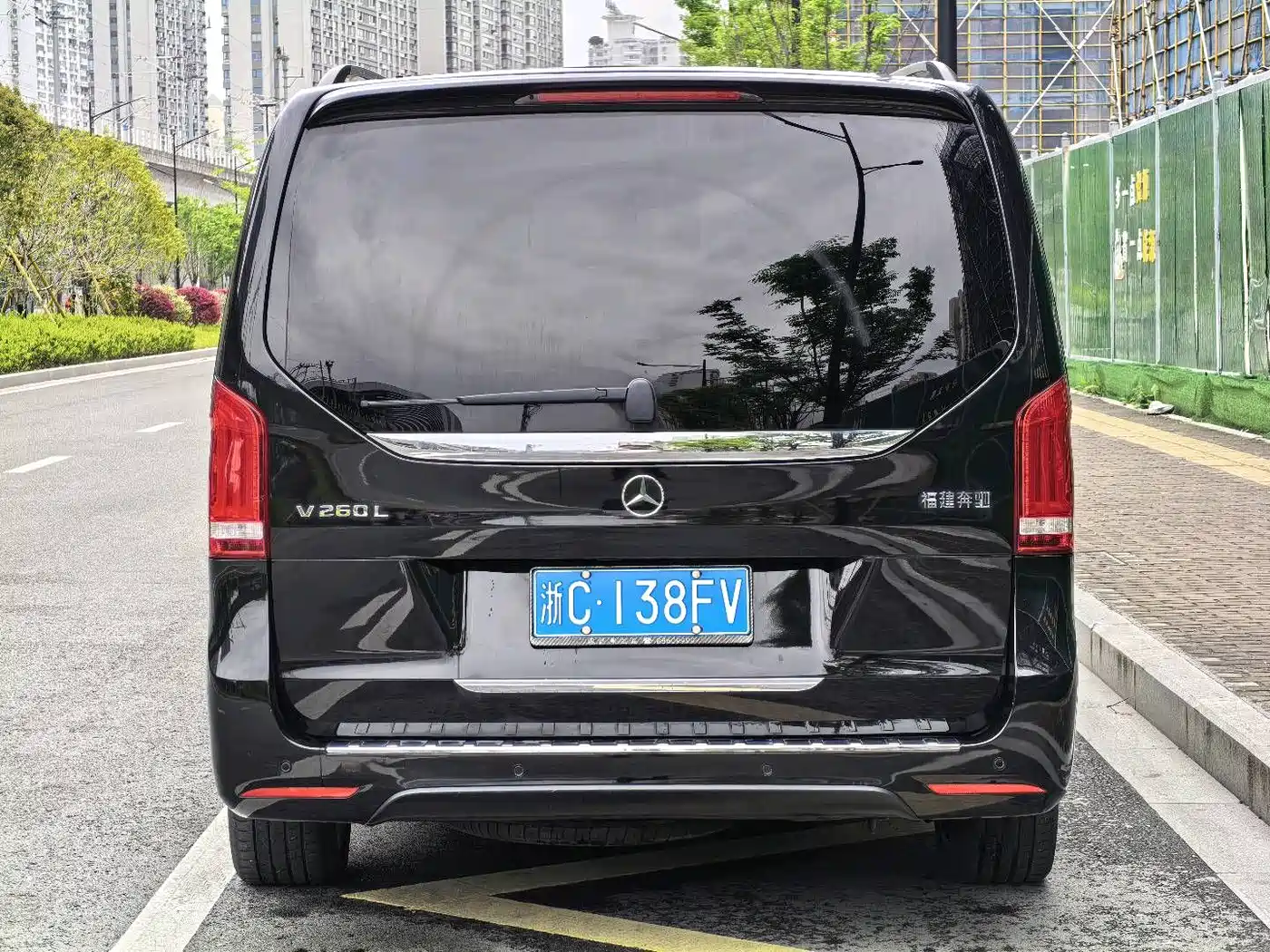 Mercedes-Benz V-Class 2022 V 260 L Long Wheelbase Luxury Edition фото 9