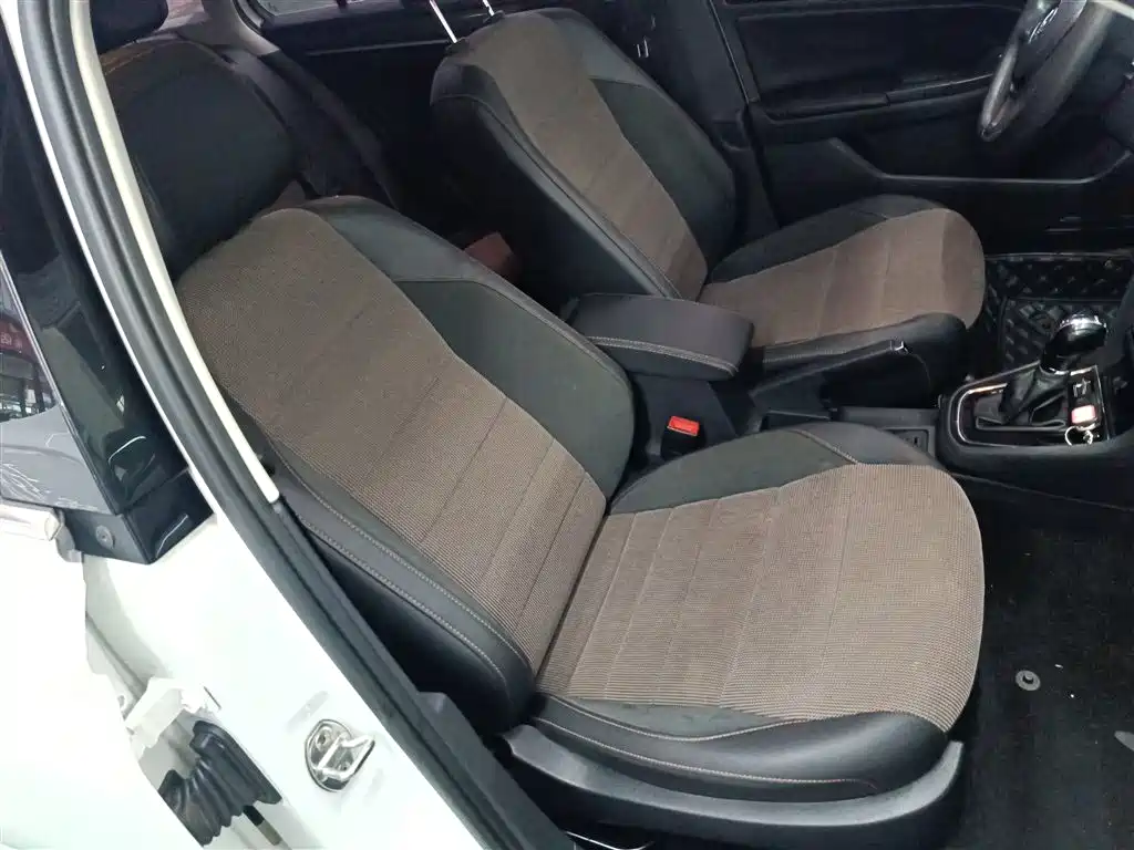 Volkswagen C-TREK 2017 230TSI DSG Comfort фото 25