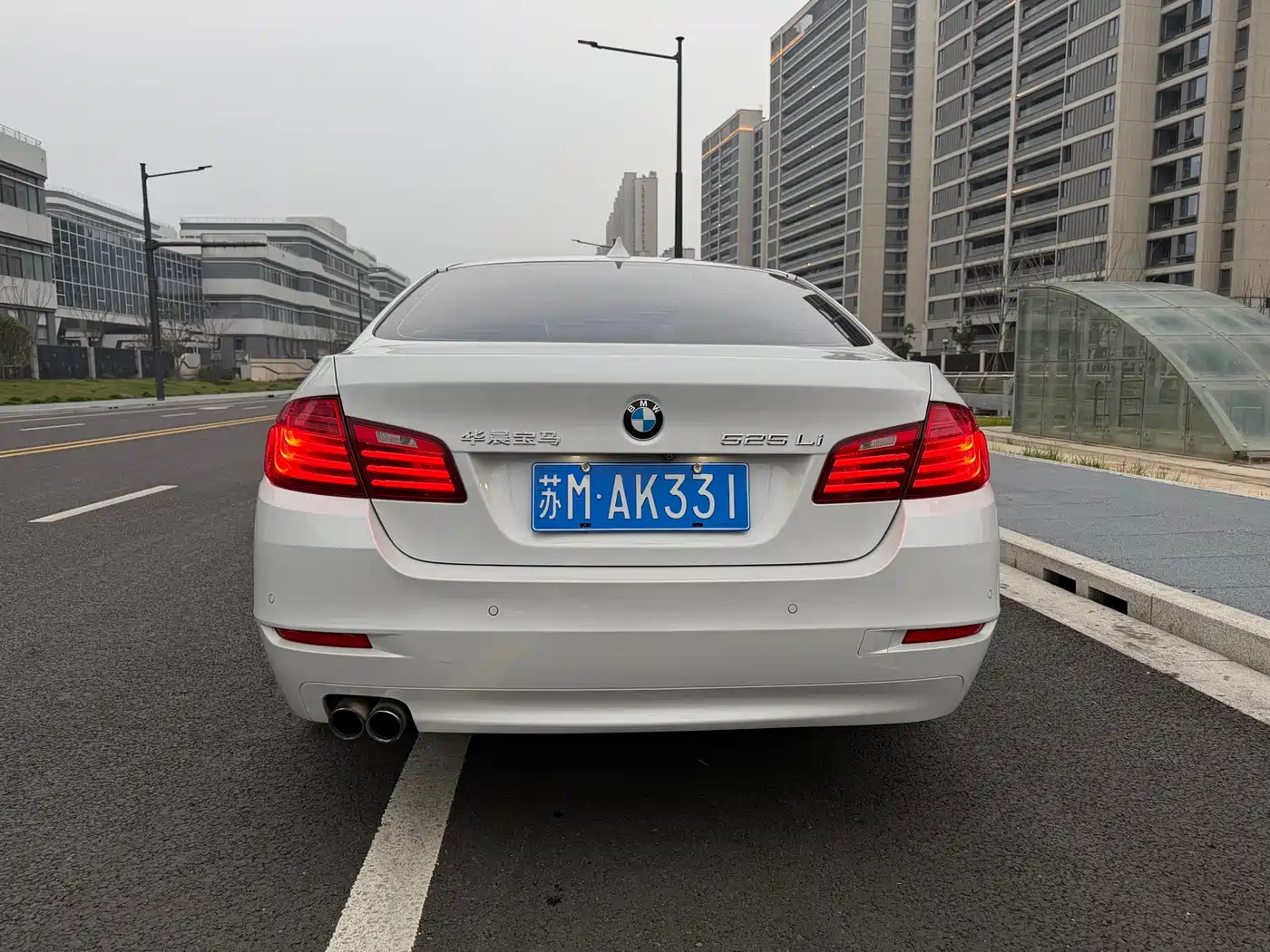 BMW 5 Series 2017 525Li Leading Edition фото 5