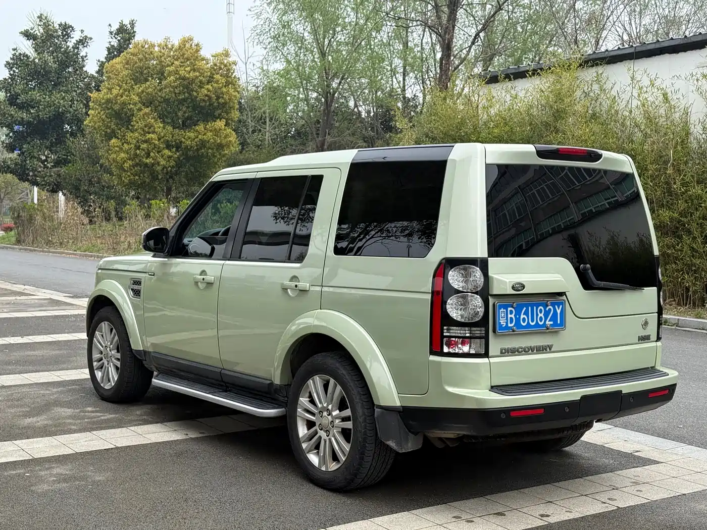 Land Rover Discovery 2014 3.0 SC V6 HSE Luxury фото 4