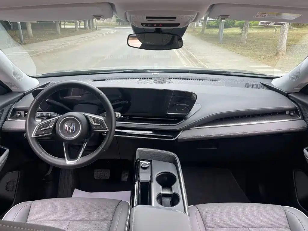 Buick E5 2025 2025 Model 620KM Premium Edition