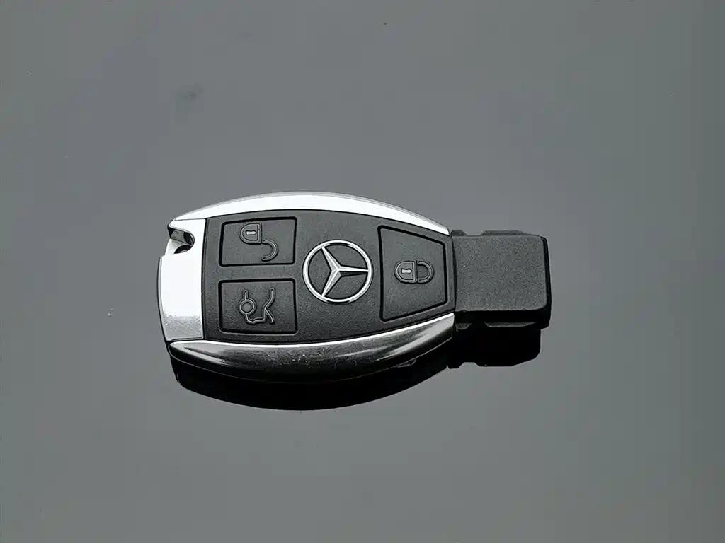Mercedes-Benz GLC 2018 Facelift GLC 260 4MATIC Luxury фото 19