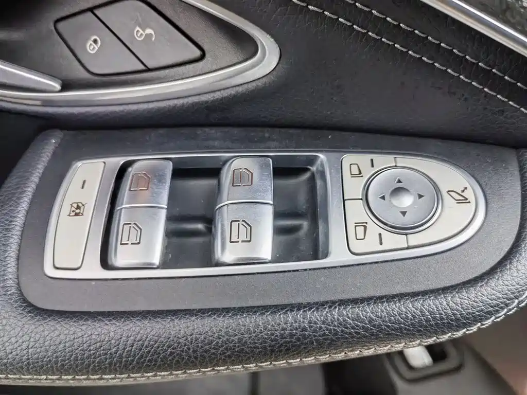 Mercedes-Benz C-Class 2018 C 180 L Fashion Sport Edition фото 9