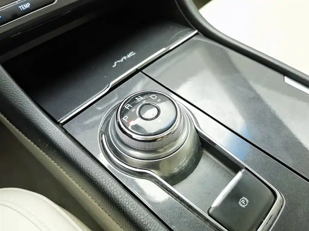 Ford Taurus 2015 EcoBoost 325 V6 Flagship фото 13