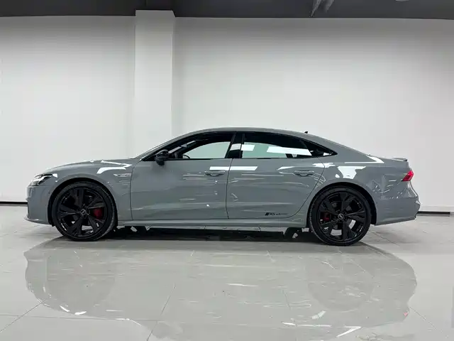 Audi A7L 2024 45 TFSI quattro RS Kit Racing Edition — фото 2