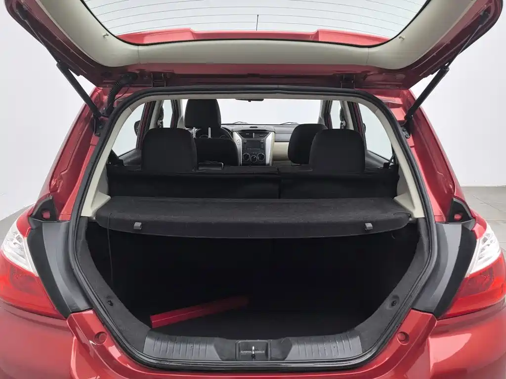 Venucia R50 2014 2013 1.6L Manual Fashion
