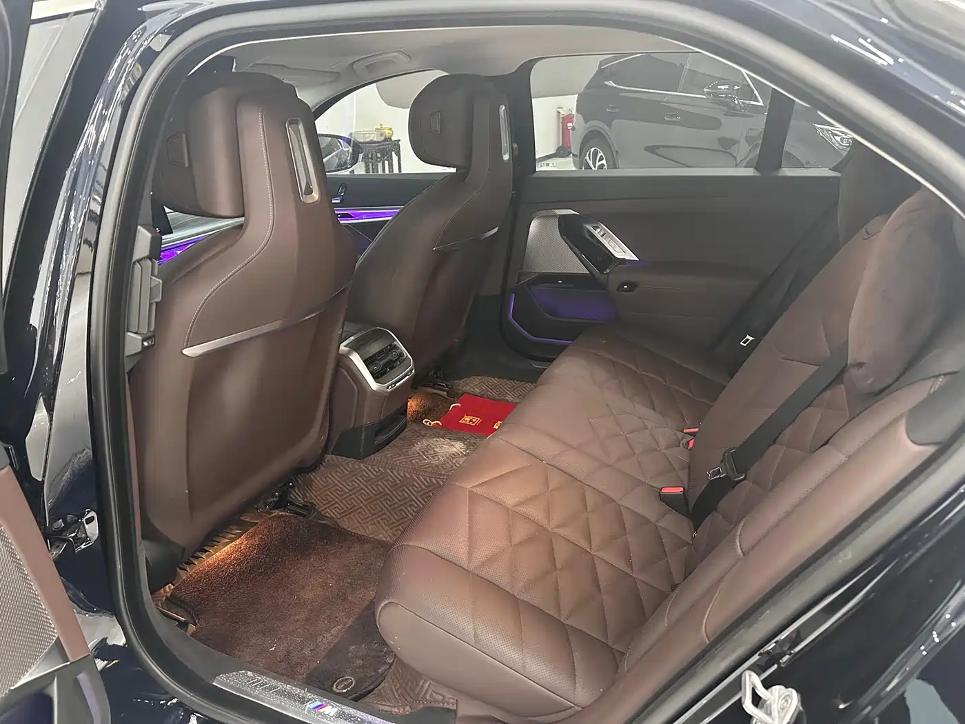 BMW 7 Series 2023 Model 735Li M Sport Package фото 6