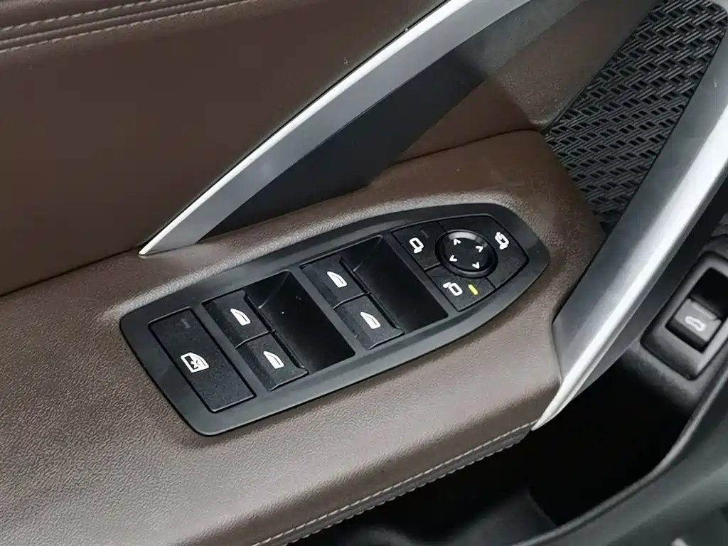 BMW X1 2024 sDrive20Li X Design Package фото 9