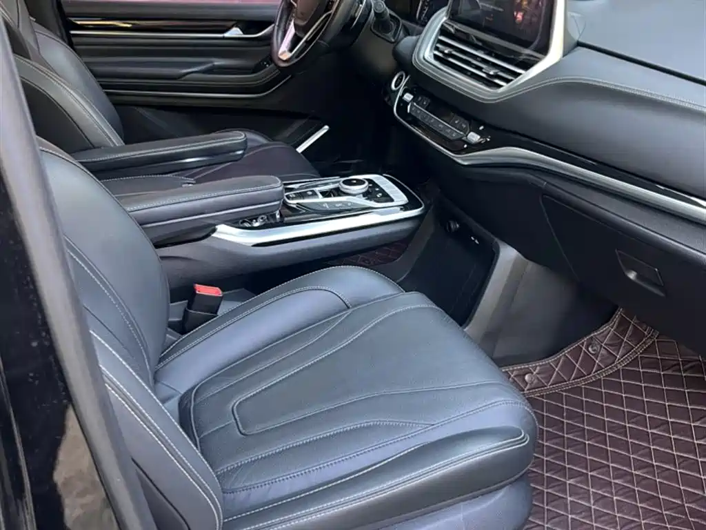 SAIC Maxus Maxus G20 2019 Launch Edition 2.0T Auto Premium China V фото 4