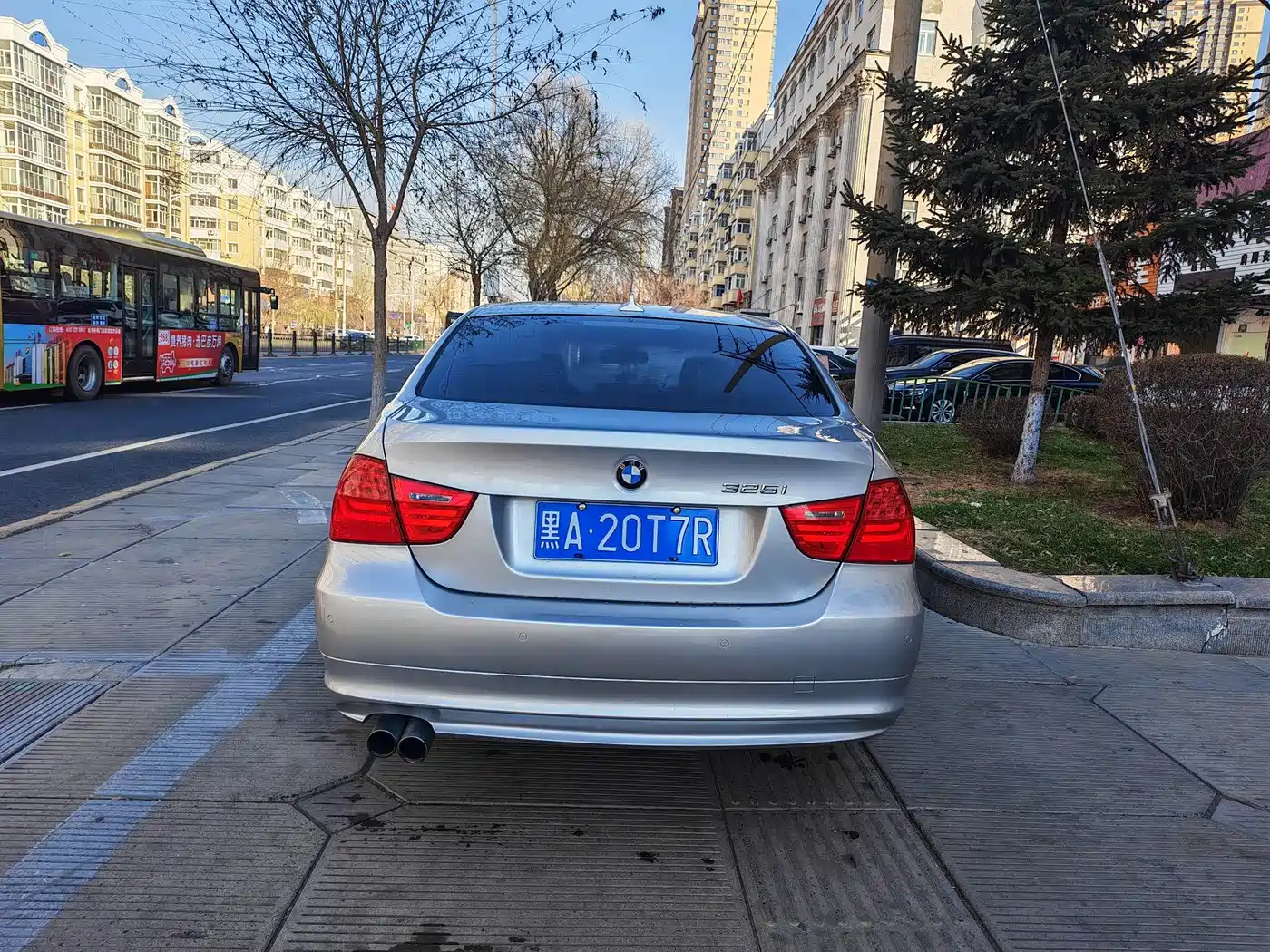 BMW 3 Series (Import) 2010 325i Luxury фото 7
