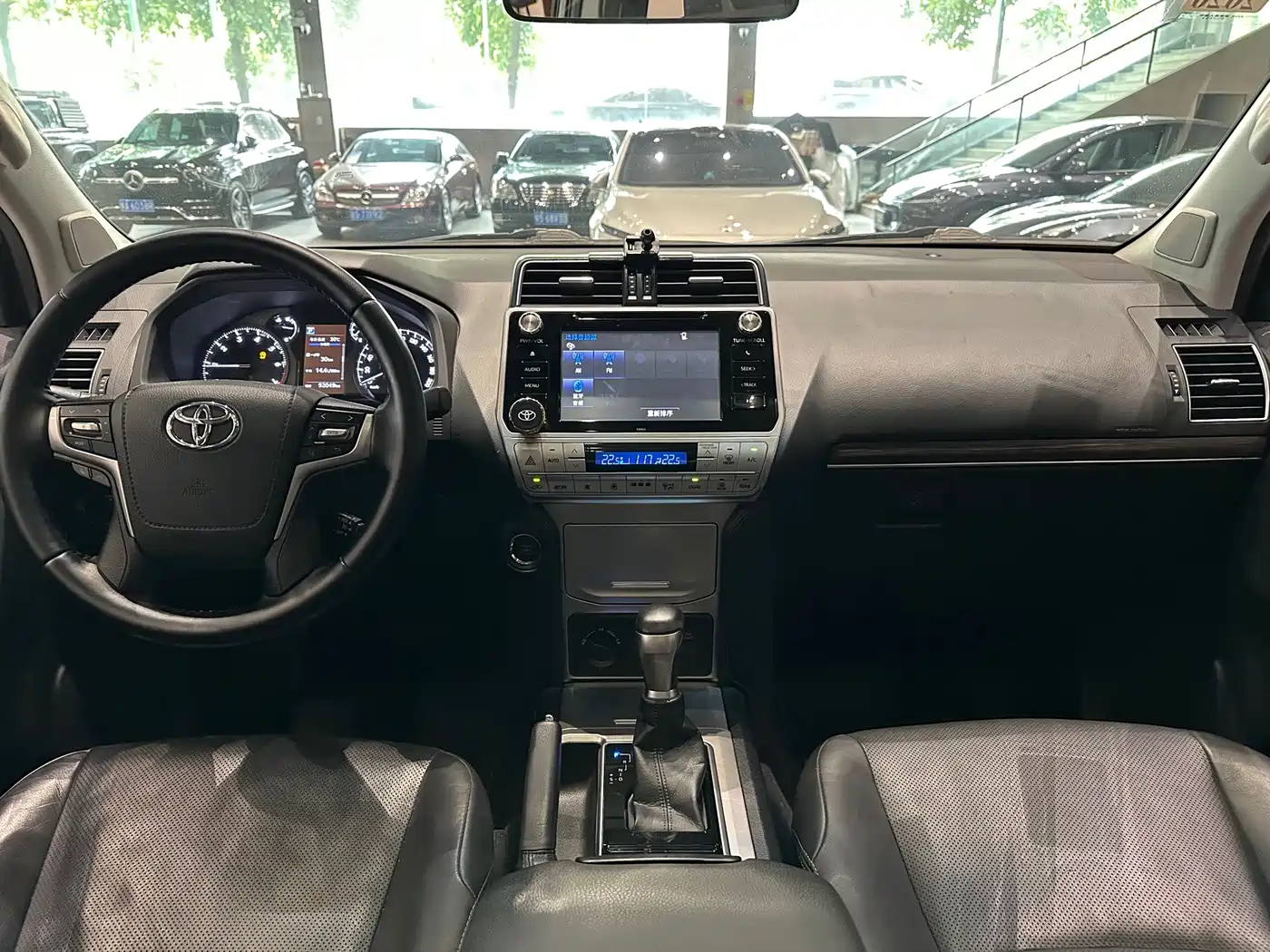 Toyota Prado 2018 3.5L Automatic TX-L Rear-mounted Spare Tire фото 11