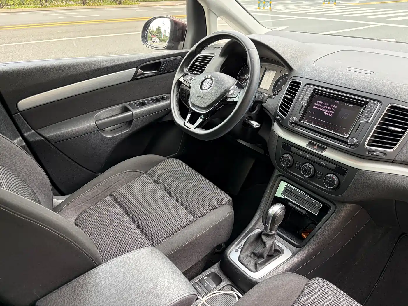 Volkswagen Sharan 2018 2018 380TSI Comfort 7-Seater