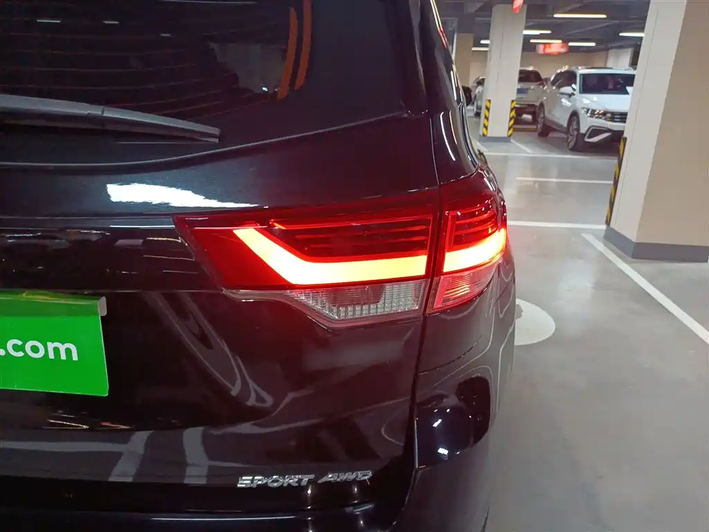 Toyota Highlander 2018 2.0T 4WD Luxury 7-seater (China V) фото 24