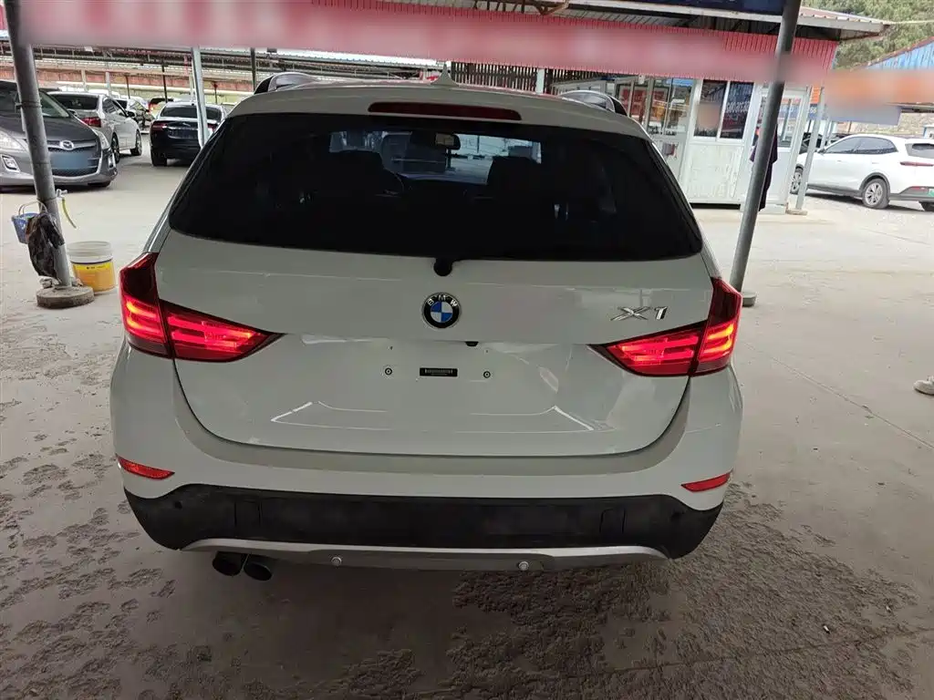 BMW X1 2014 sDrive18i Fashion Edition фото 6