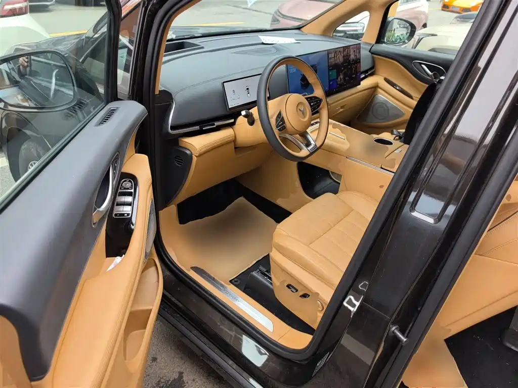 Voyah Auto Voyah Dreamer 2025 PHEV AWD Flagship Kunpeng Edition фото 16