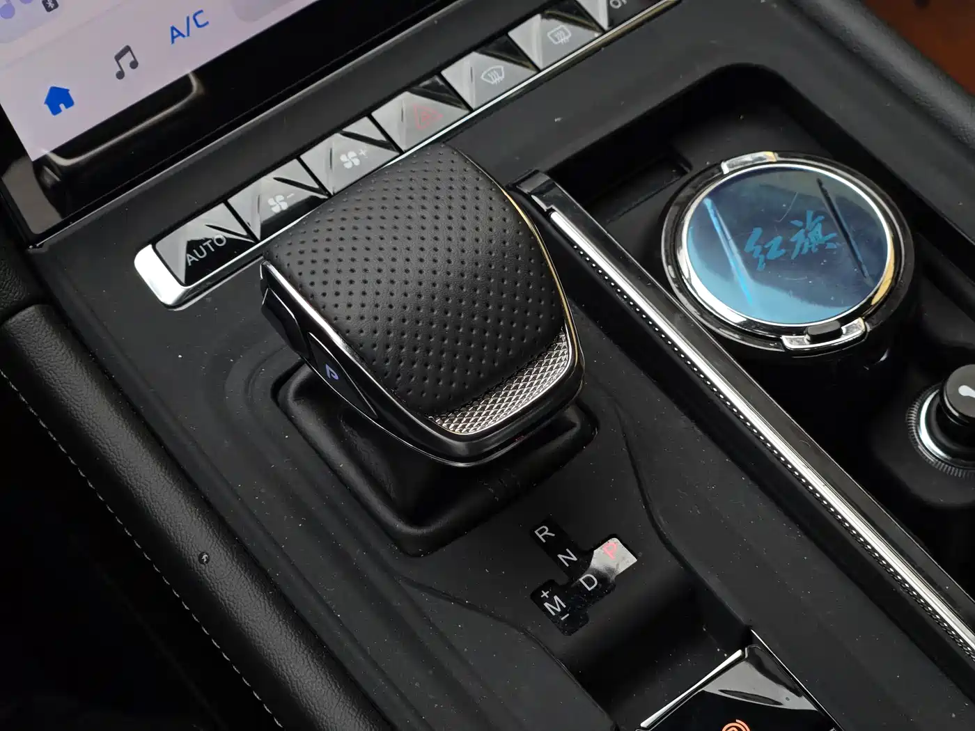 Hongqi H5 2025 2.0T Automatic Mystic Shadow фото 18