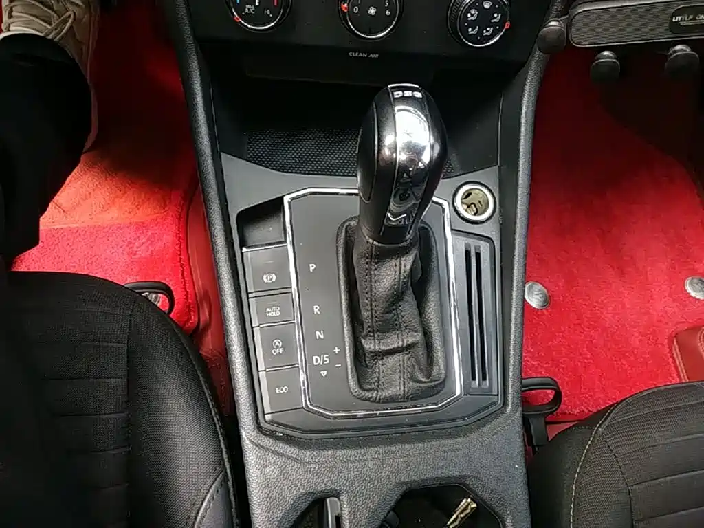 Volkswagen Lavida 2019 280TSI DSG Comfort Edition China VI фото 14