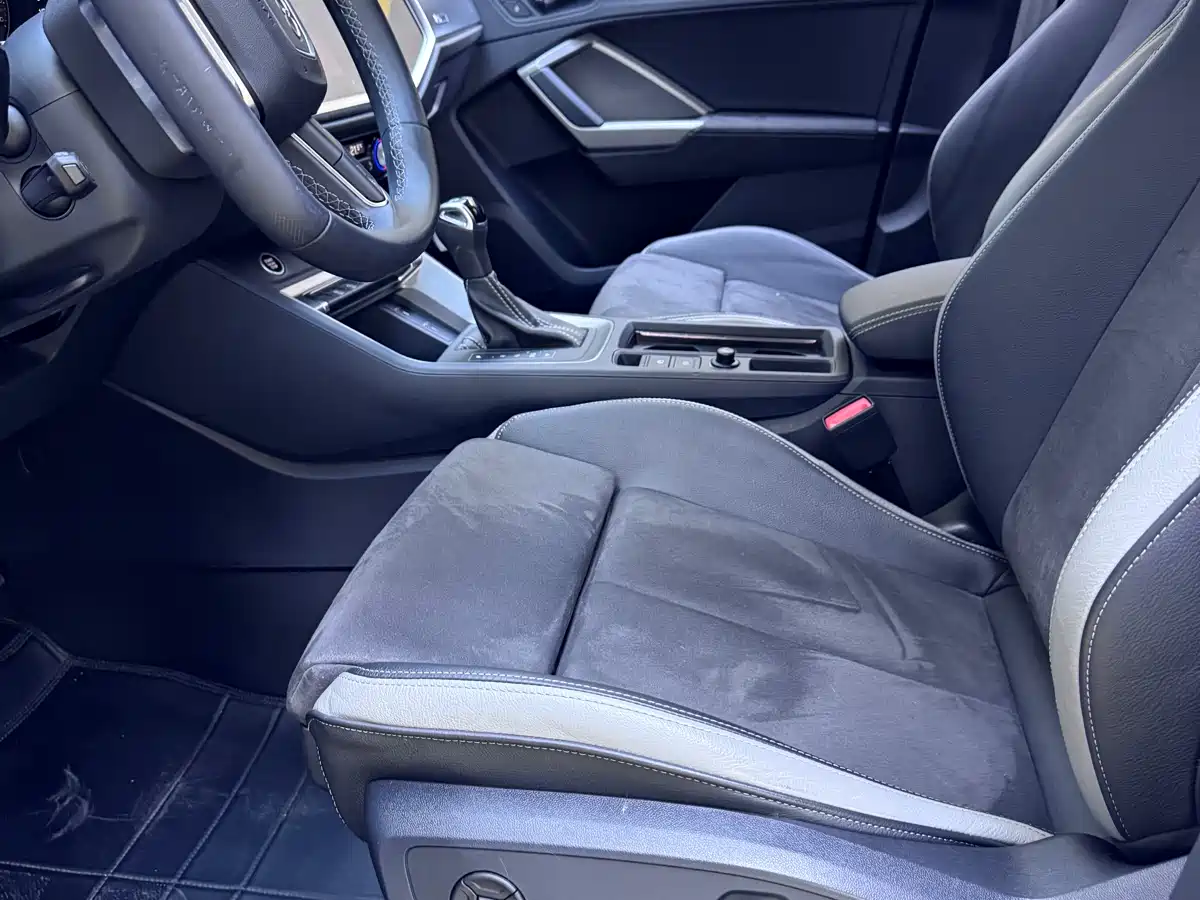 Audi Q3 2022 35 TFSI Fashion Dynamic фото 12