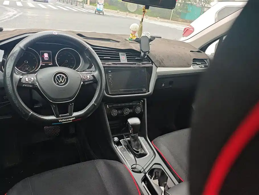 Volkswagen Tiguan L 2021 330TSI Automatic 2WD Smart фото 12