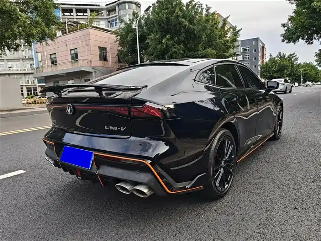 CHANGAN UNI-V