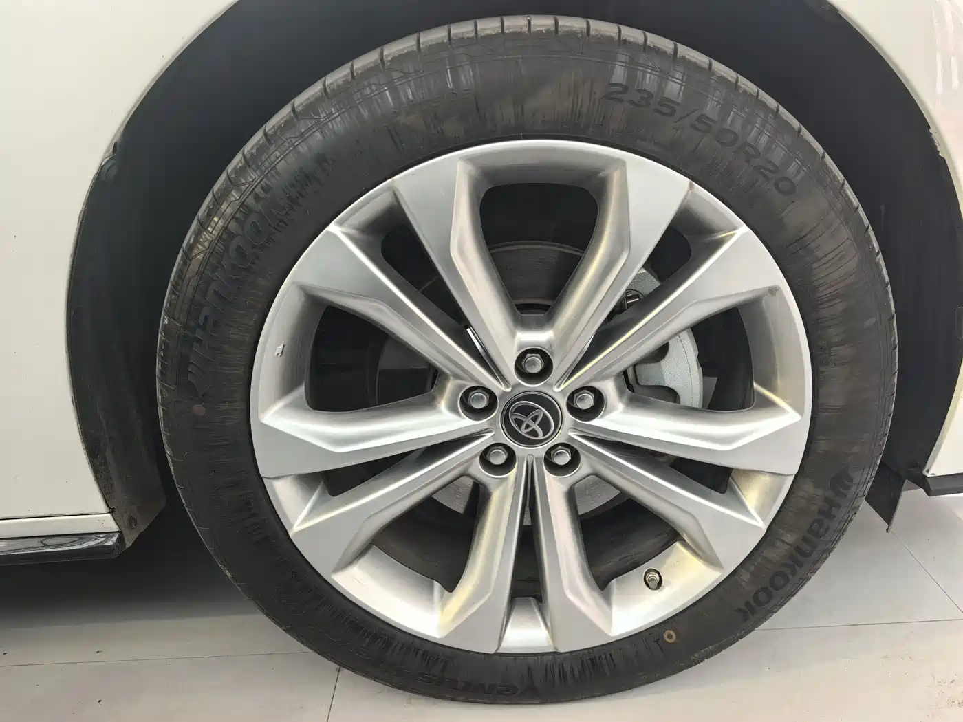 Toyota Sienna 2023 2.5L Hybrid Ultimate Edition фото 9