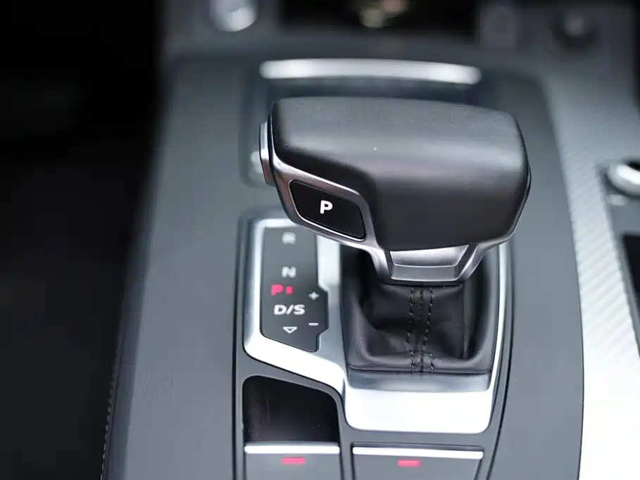 Audi Q5L 2020 45 TFSI Exclusive Fashion фото 12