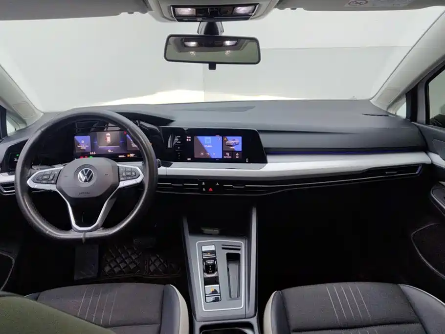 Volkswagen Golf 2023 Facelift 280TSI DSG Pro фото 12