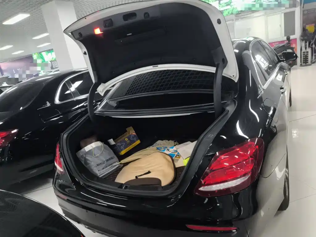 Mercedes-Benz E-Class 2019 E 200 L Sport фото 19