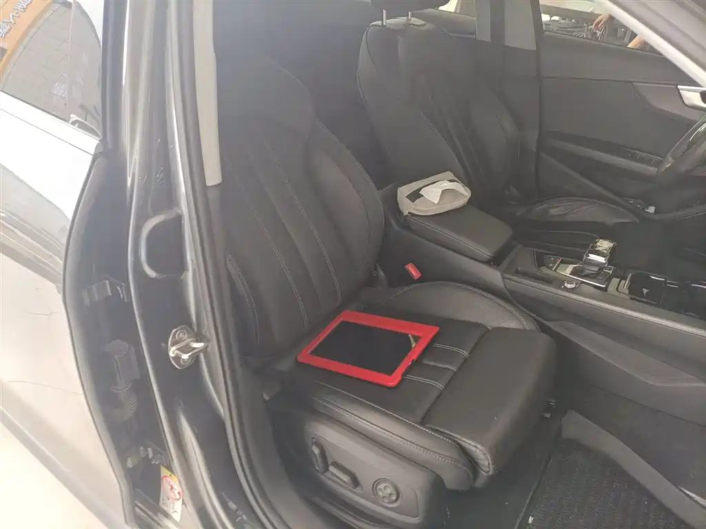 Audi A4L 2020 40 TFSI Luxury Dynamic фото 20