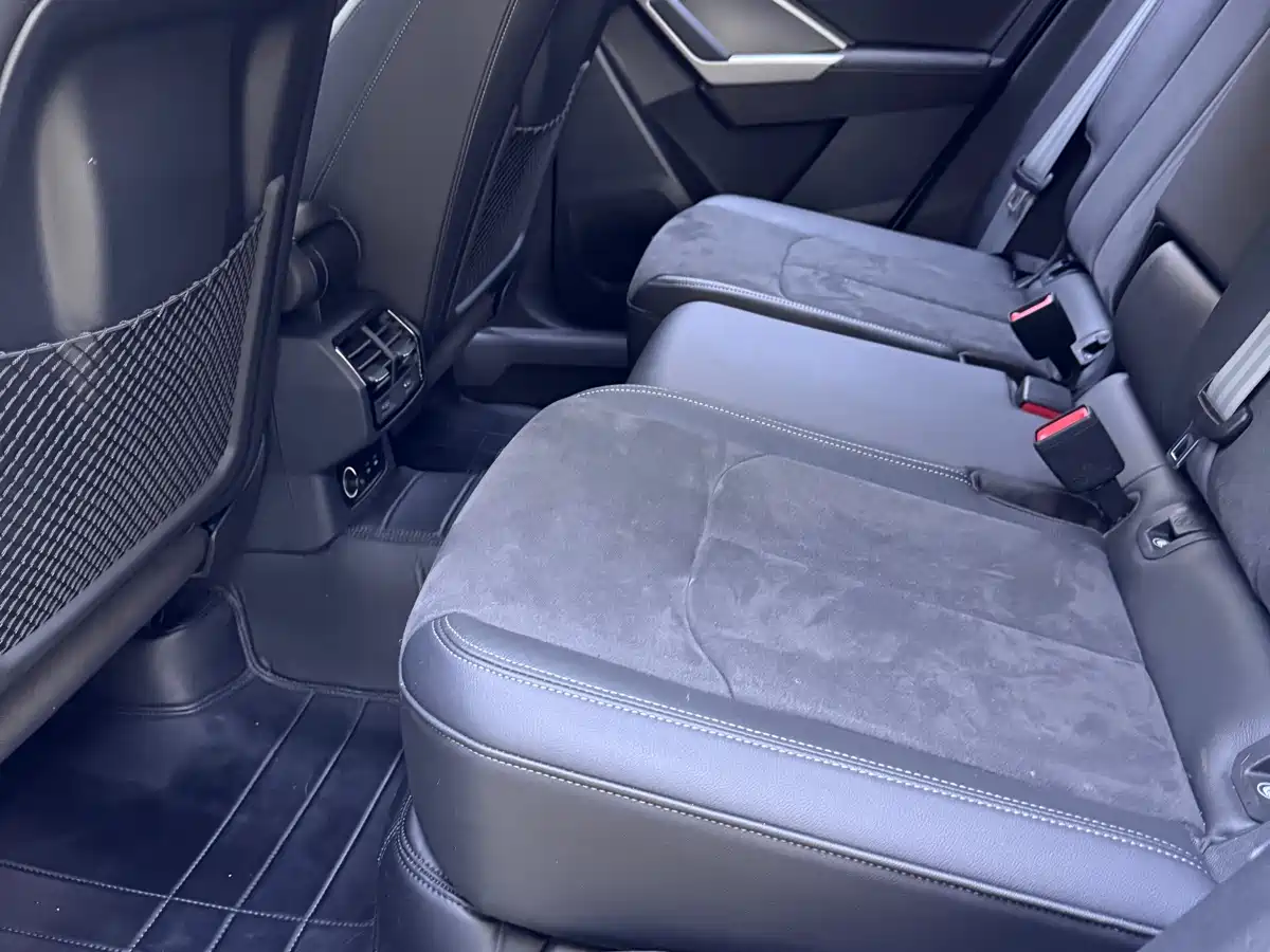 Audi Q3 2022 35 TFSI Fashion Dynamic фото 9