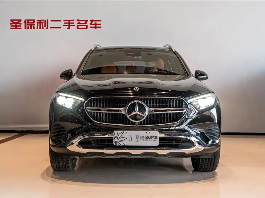 MERCEDES-BENZ GLC