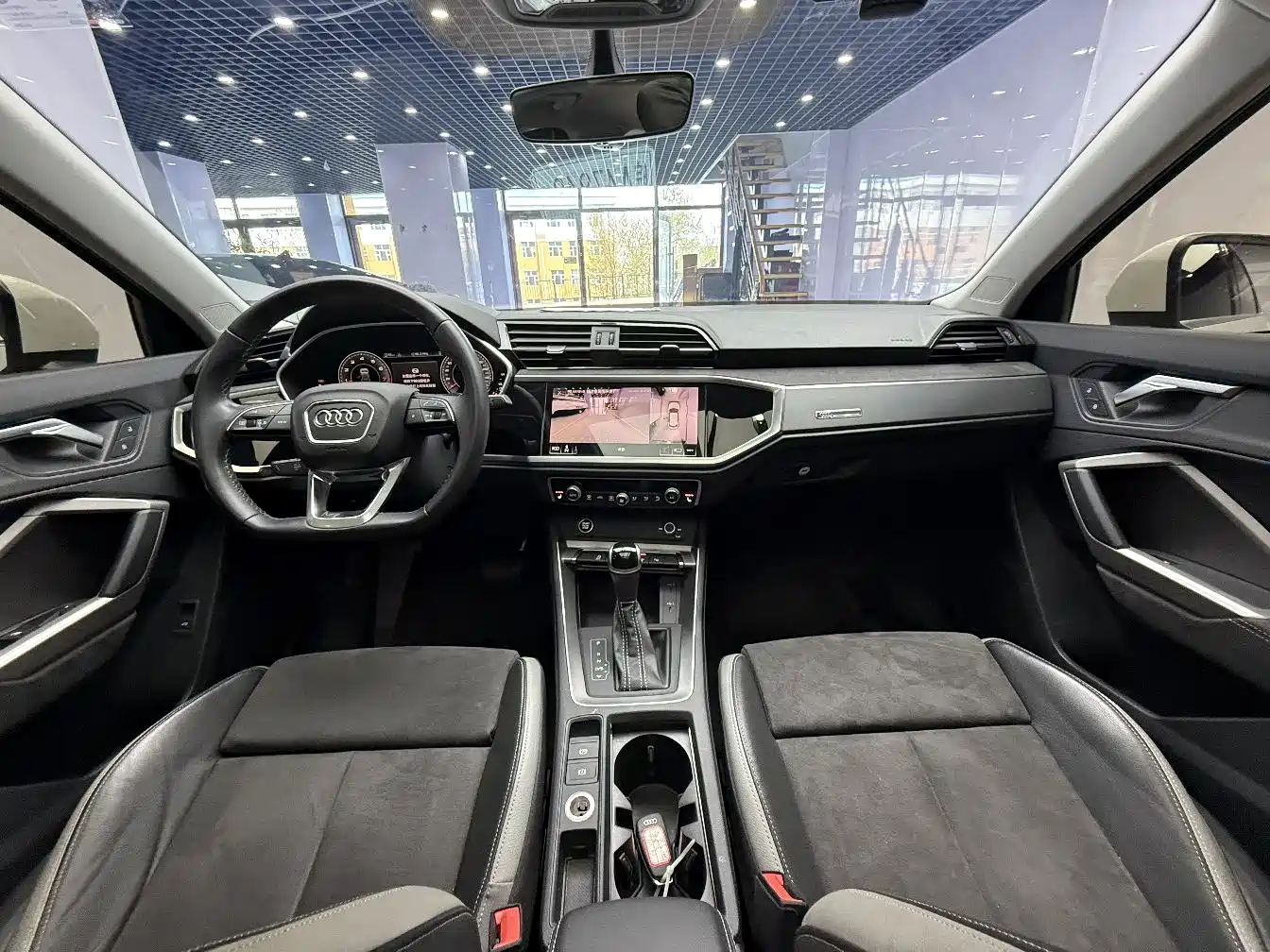 Audi Q3 2022 35 TFSI Fashion Dynamic фото 17