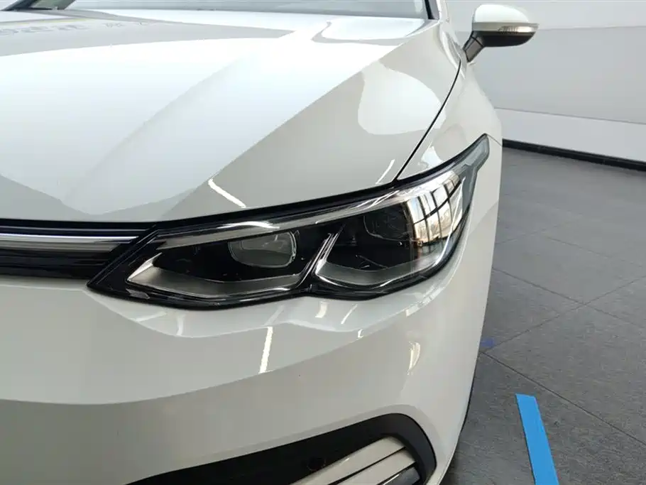 Volkswagen Golf 2023 Facelift 280TSI DSG Pro фото 5