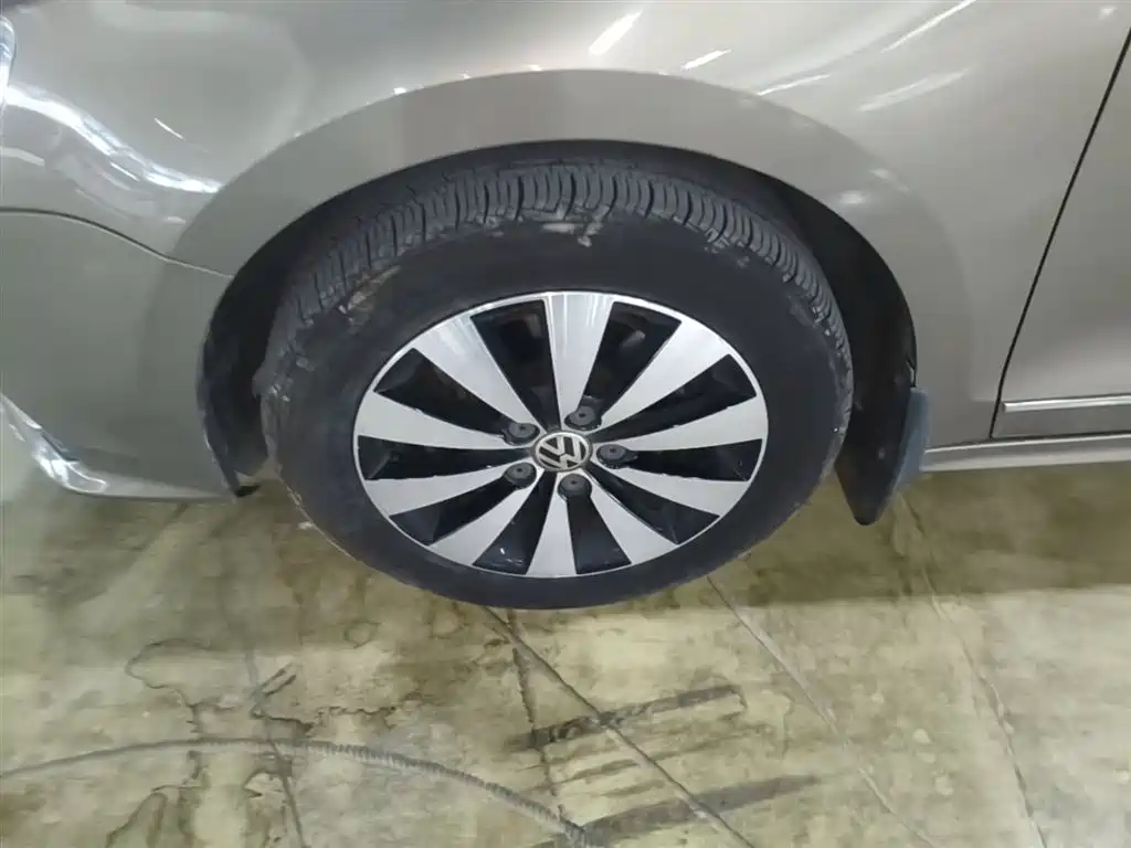 Volkswagen Sagitar 2017 230TSI Automatic Comfort фото 23
