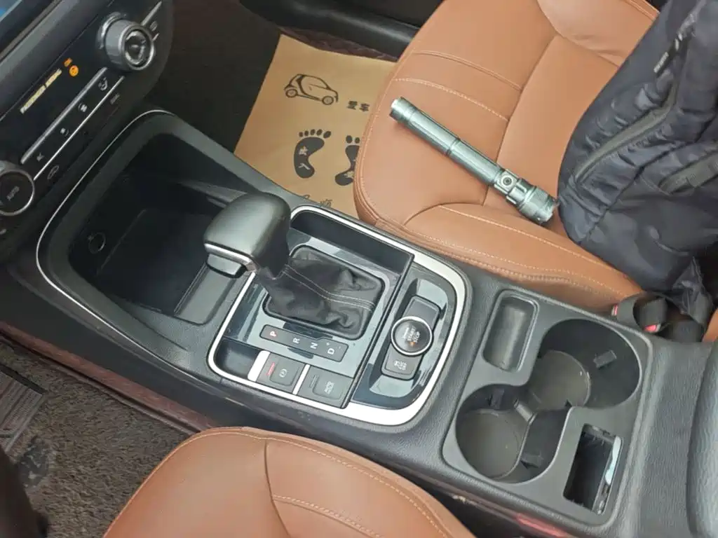 Qoros 5 2016 2016 1.6T Auto Luxury